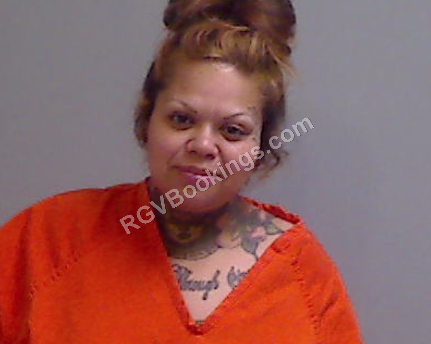 Reyna, Roxanne